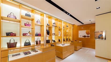 louis vuitton rome|louis vuitton store in rome italy.